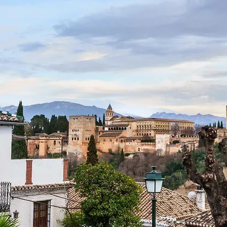 Limehome Granada Calle Lopez Rubio-3